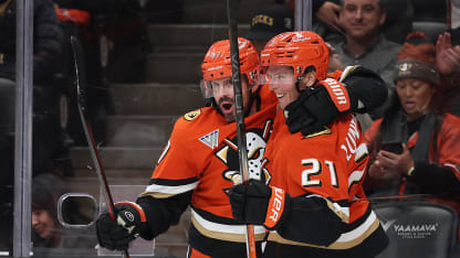 間及俱樂部 間及俱樂部