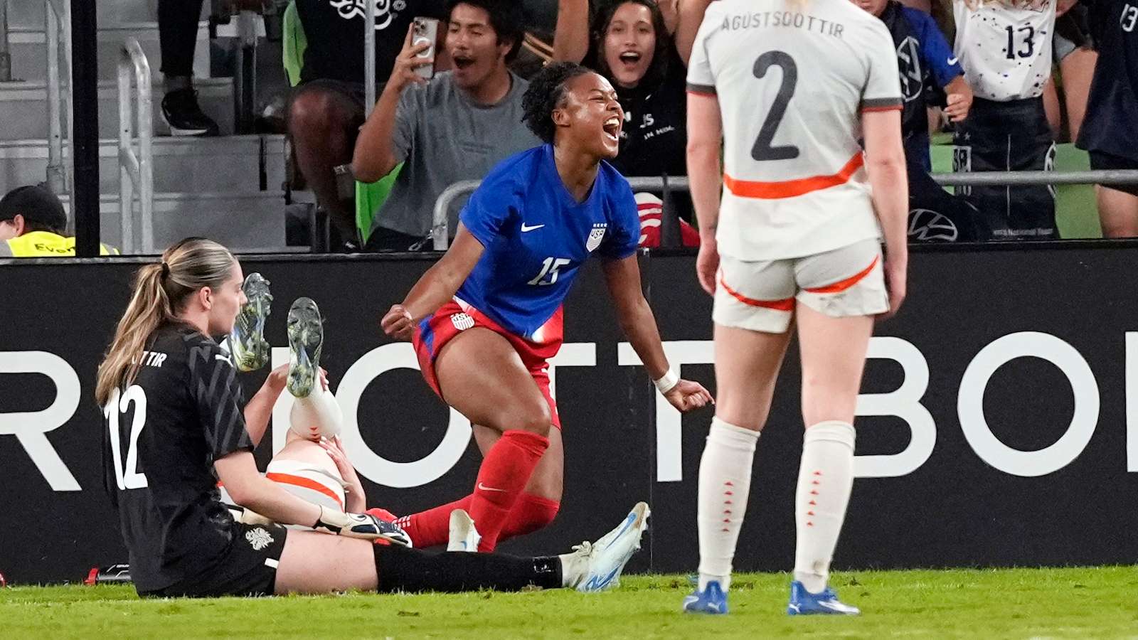 尤其是在面 尤其是在面